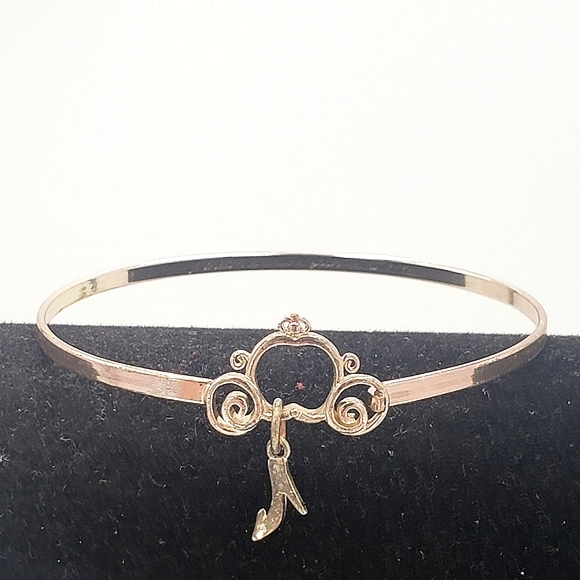 Vintage Style Cinderella High Hell Shoe Dangle Charm Gold Tone Bracelet - Picture 1 of 8